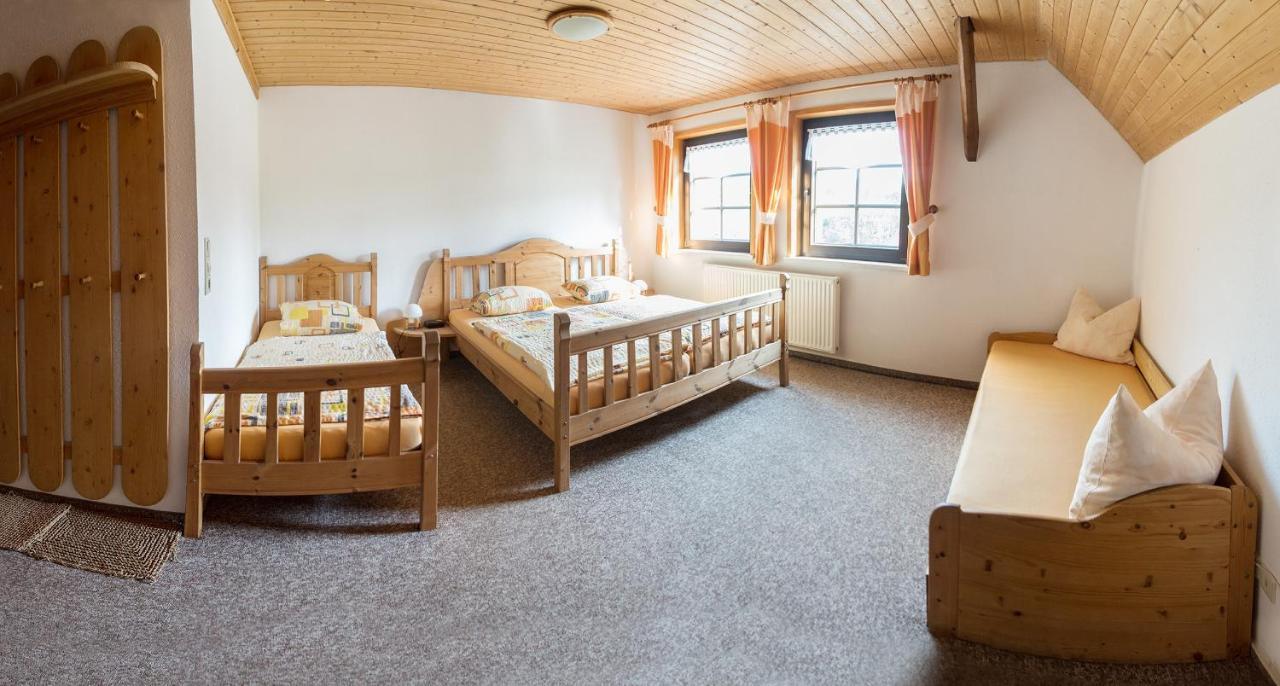 Am Roten Hammer I Gasthof Und Pension كورورت اوبرويسنثا المظهر الخارجي الصورة